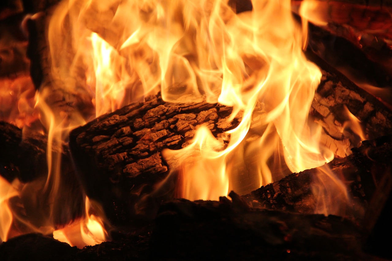 Expert Fireplace Cleaning in Ijamsville, MD Professional Fireplace Cleaning Services In Ijamsville Maryland
